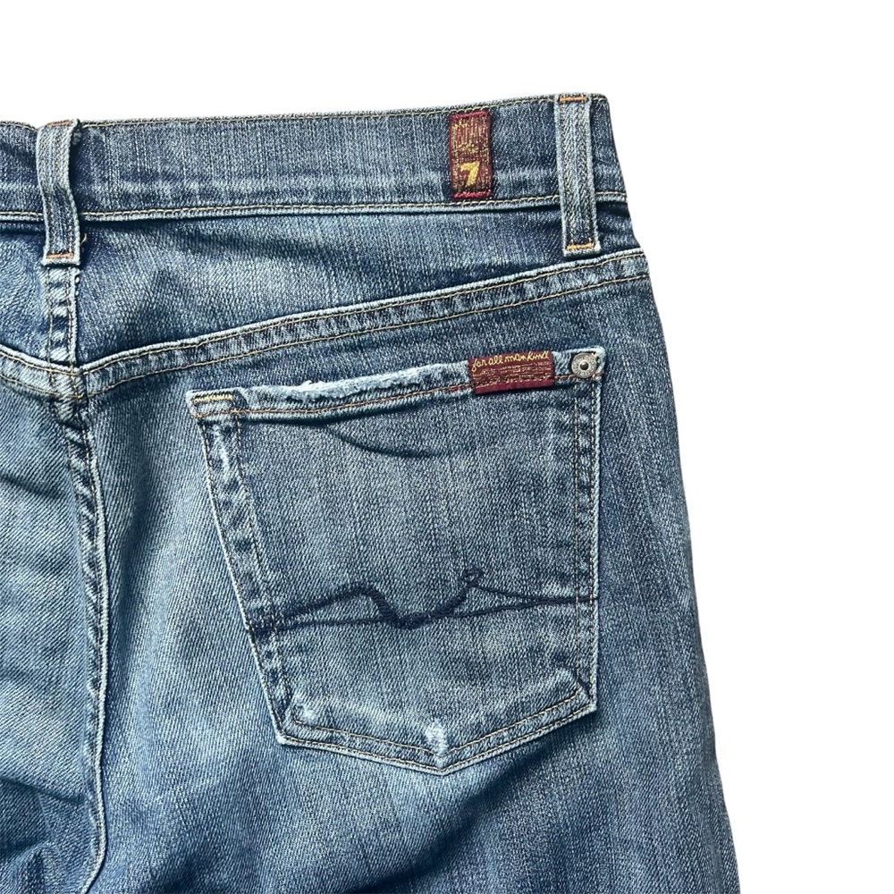 7 For All Mankind Relaxed Distressed Denim Button Straight Leg Jean Size 33 - Picture 6 of 8